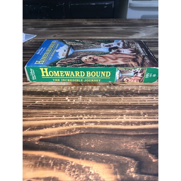 Homeward Bound: The Incredible Journey (1993) VHS | Michael J Fox *** Not Tested - Picture 2 of 9